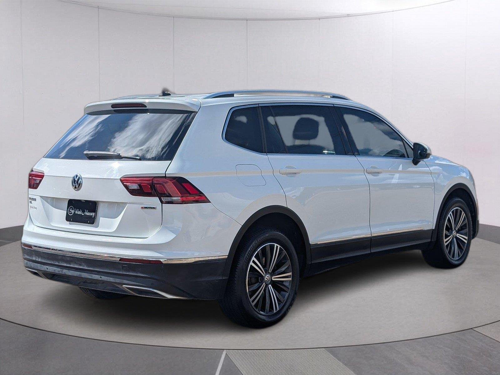 Used 2019 Pure White Volkswagen SEL image 5