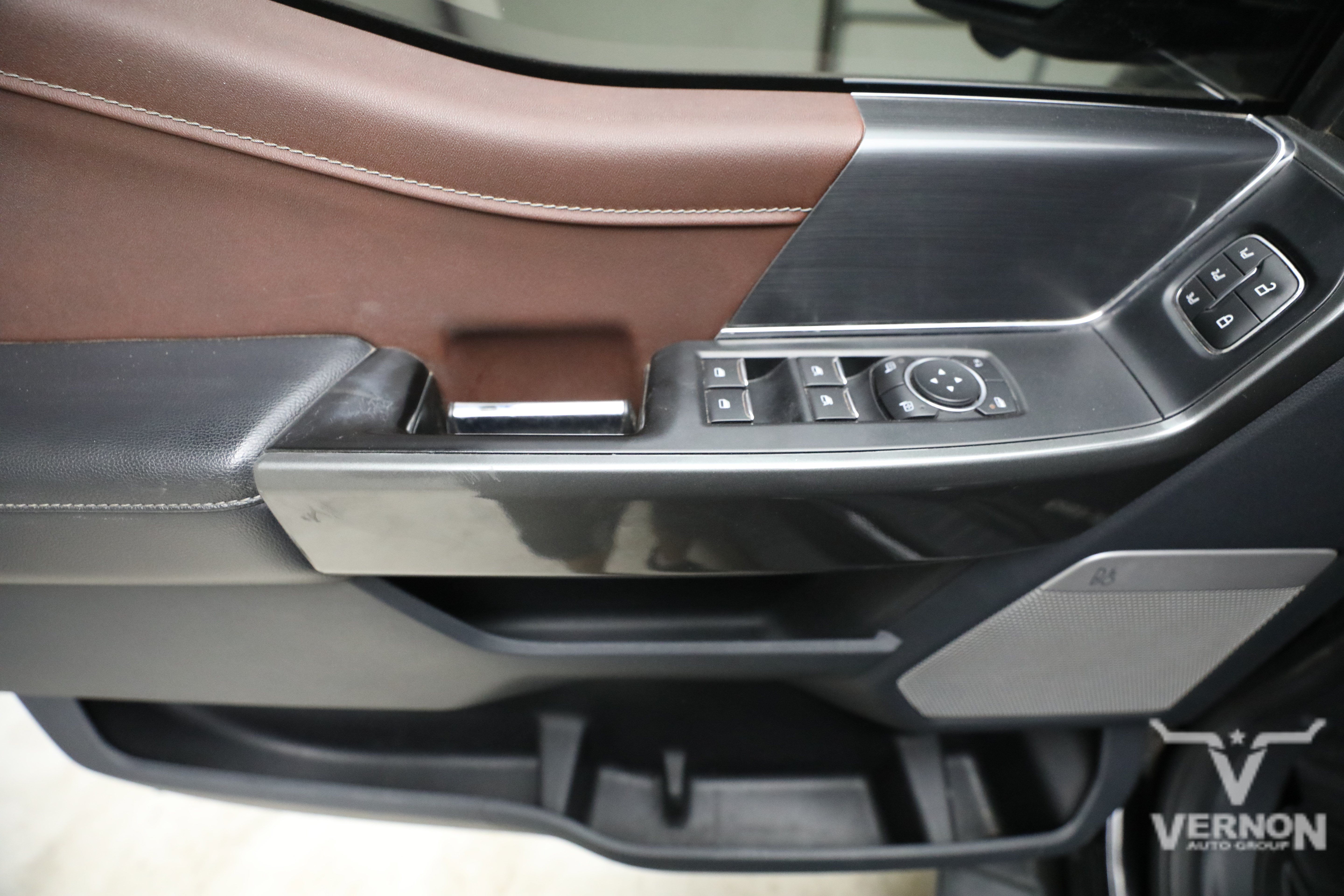 Used 2022 Agate Black Metallic Ford Y image 19
