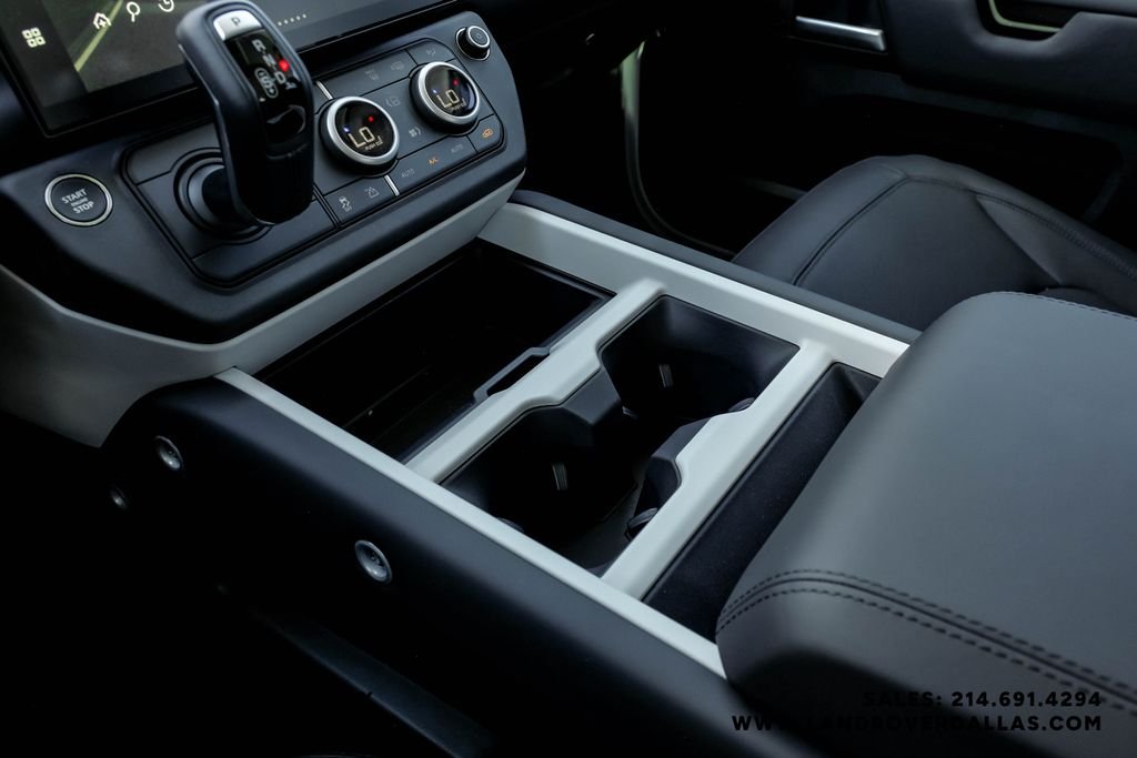 New 2026 Fuji White Land Rover S image 23