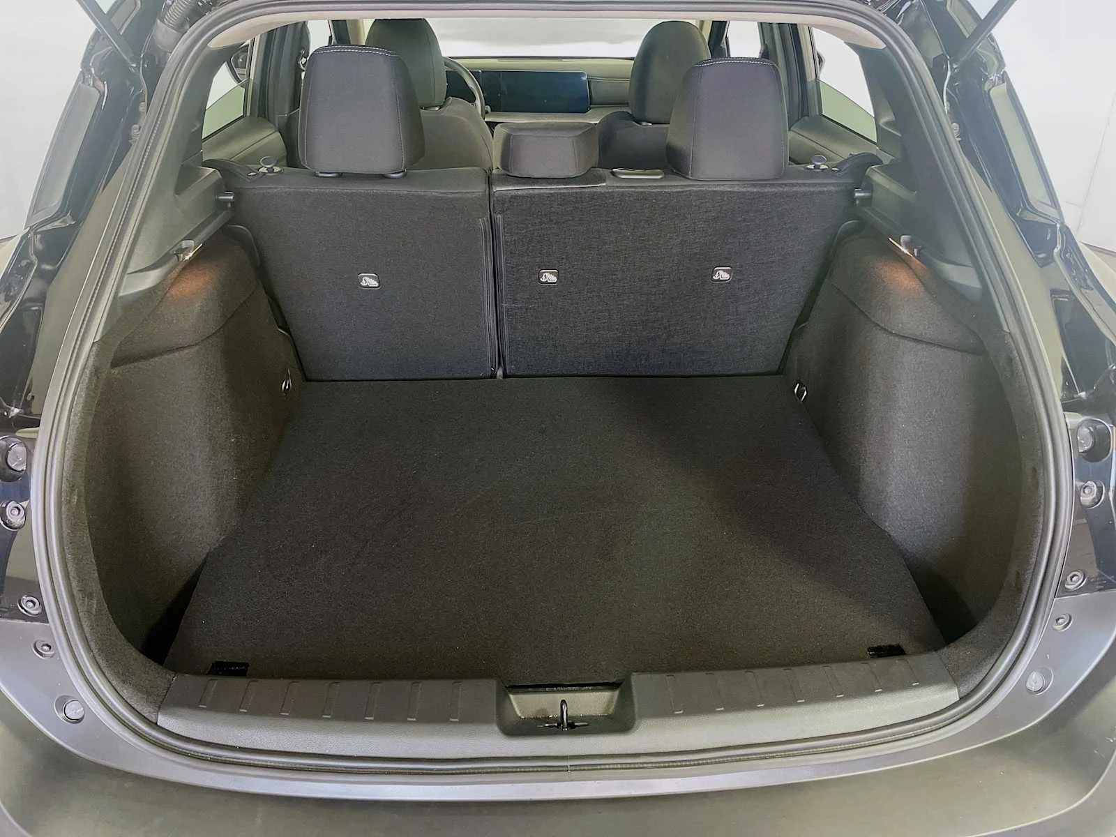 Used 2025 Super Black Nissan SV image 23