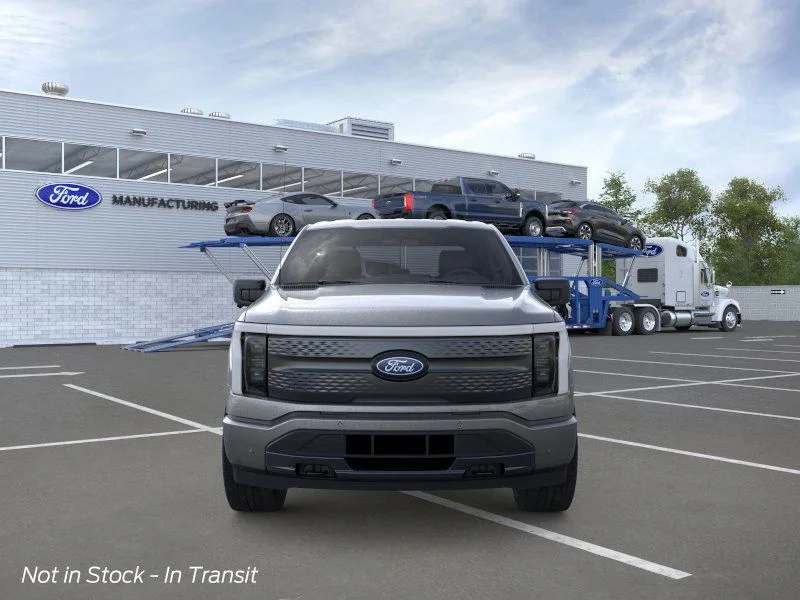 2025 Ford F-150 Lightning Flash - Photo 6