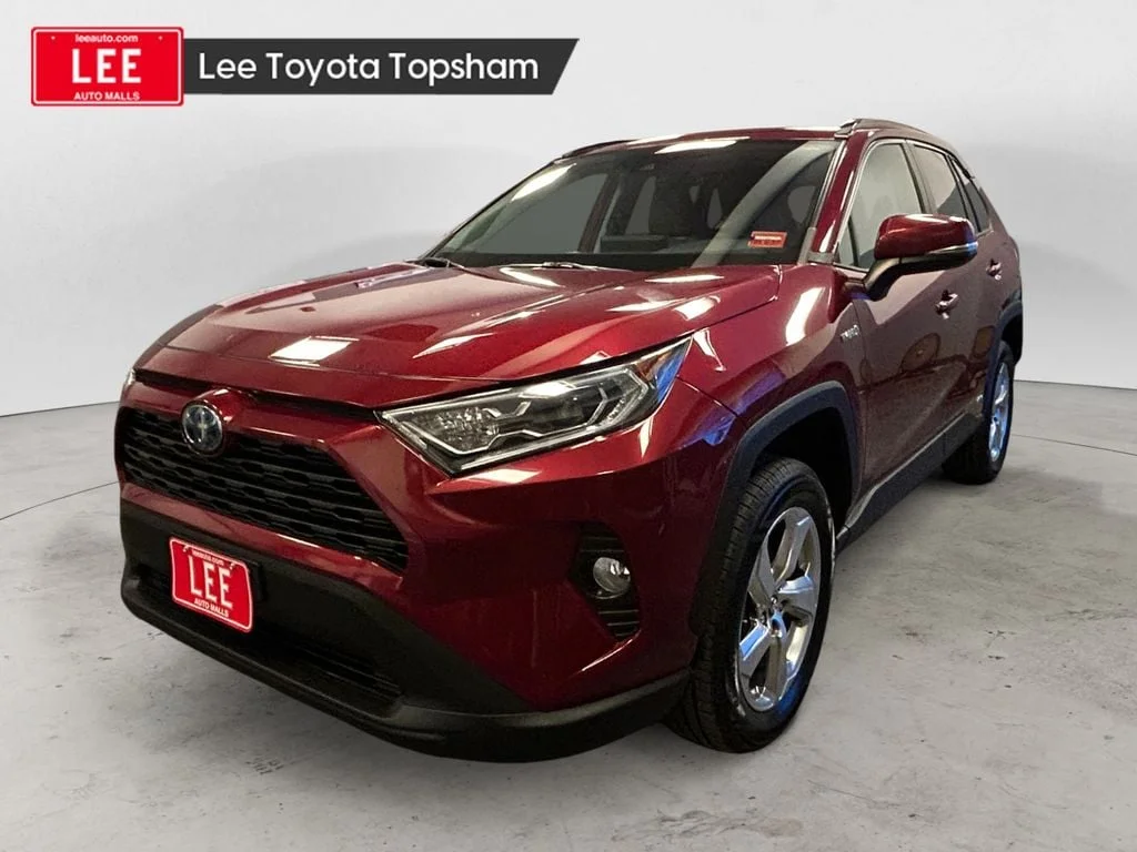 Used 2021 Pearl Toyota XLE Premium image 1