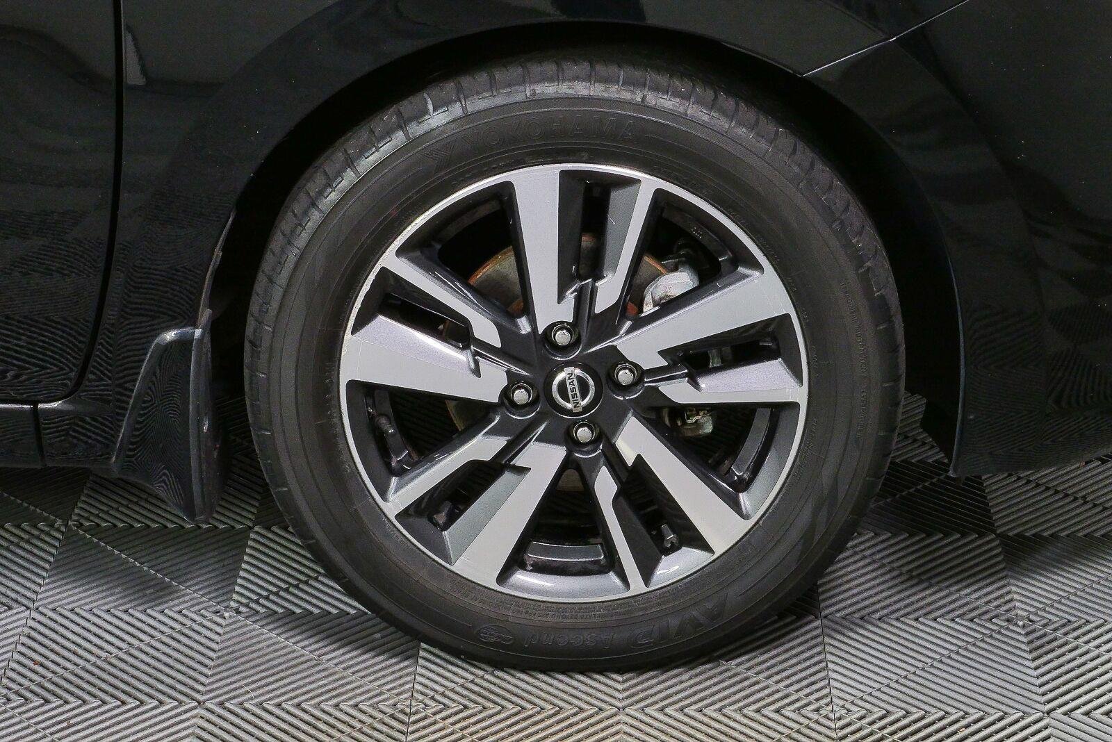 Used 2021 Super Black Nissan SV image 31