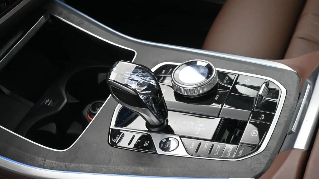 Used 2023 Mineral White Metallic BMW xDrive45e image 23