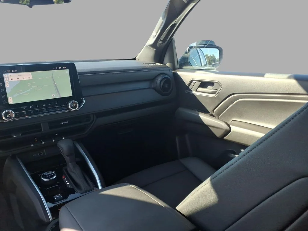 Used 2026 White Chevrolet Trail Boss image 13