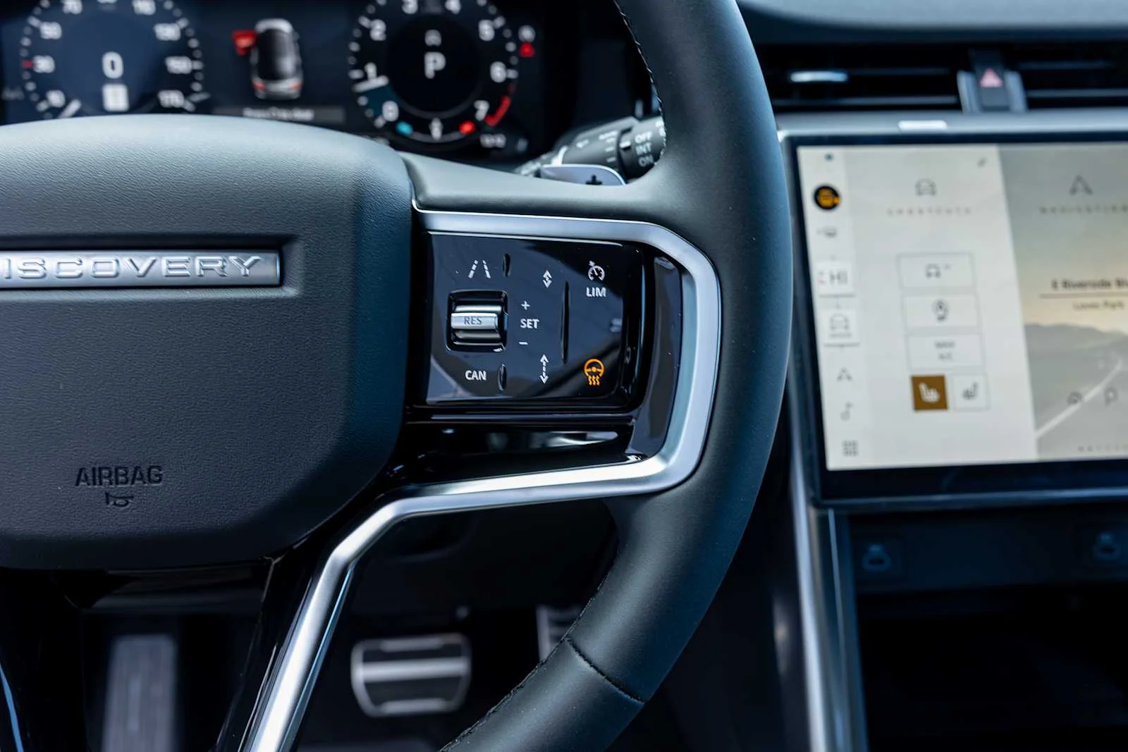 2026 Land Rover Discovery Sport Landmark - Photo 16