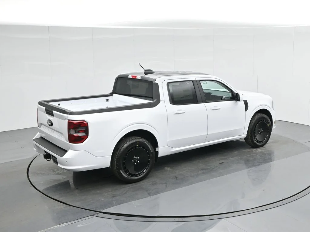 New 2025 White Ford Lobo Standard image 39