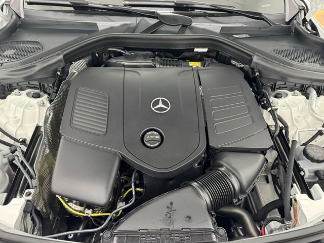 New 2026 Polar White Mercedes-Benz GLC 300 image 15