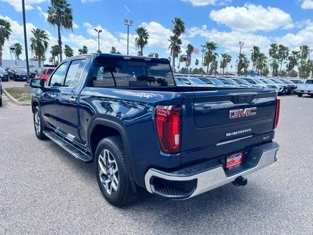 Used 2022 PACIFIC BLUE METALLIC GMC SLT image 6
