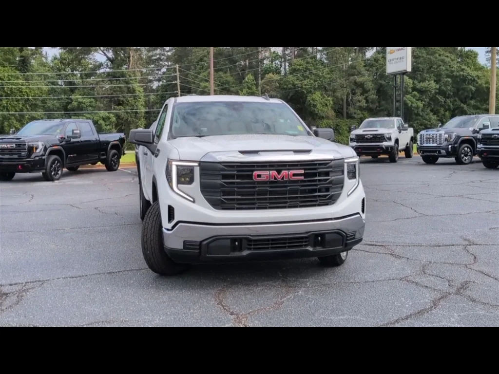 Used 2026 Summit White GMC Pro image 3