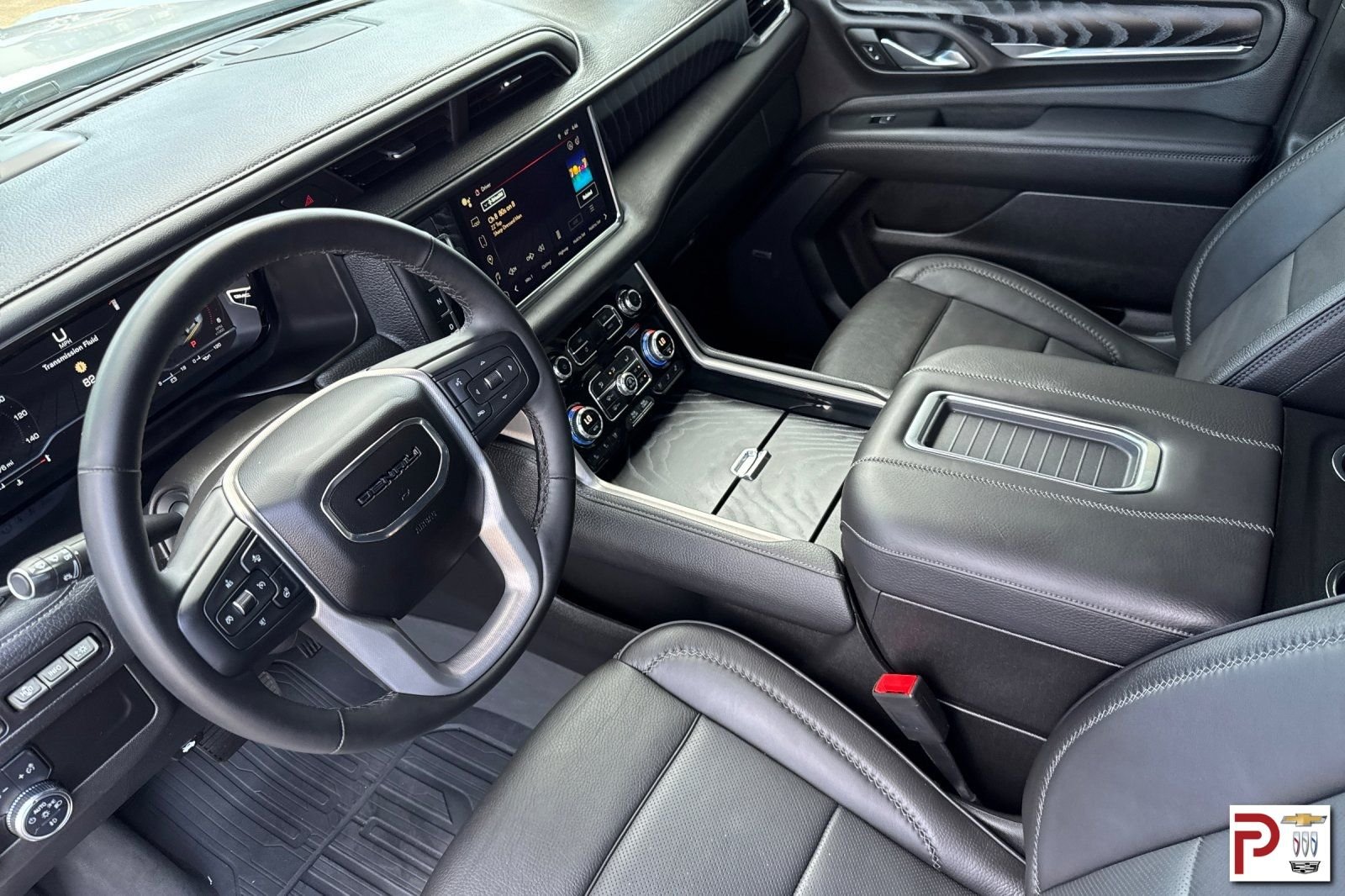 Used 2023 White GMC Denali image 10