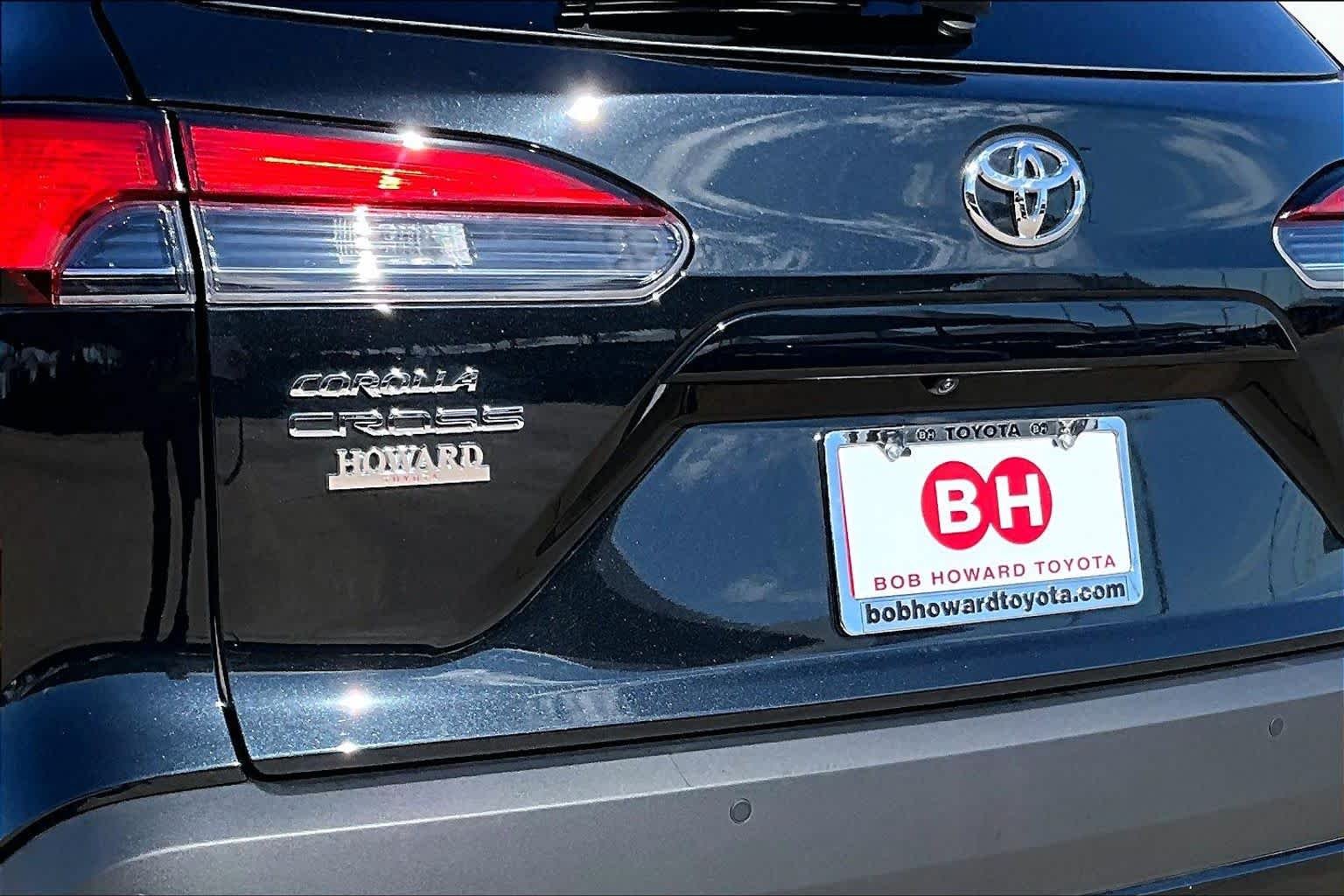 Used 2026 Jet Black Toyota XLE image 30