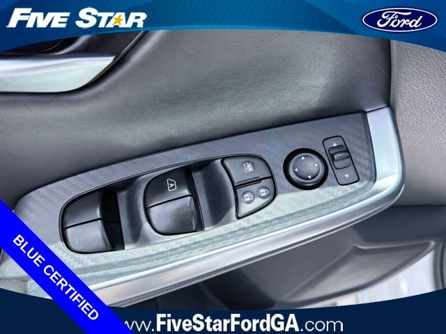 Used 2025 Aspen White Nissan SR image 13