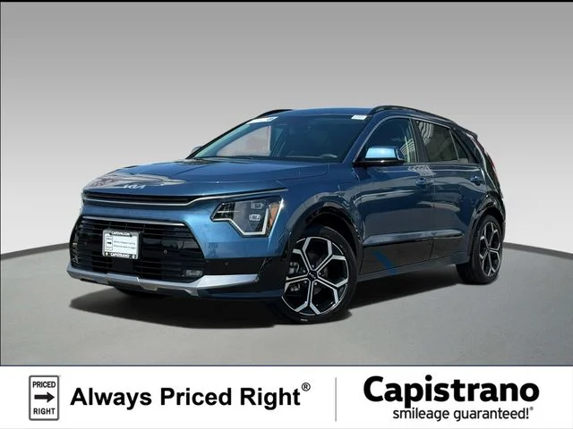 Used 2024 Mineral Blue Kia SX image 1