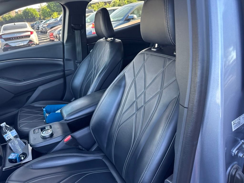 Used 2022 Blue Ford Select image 6