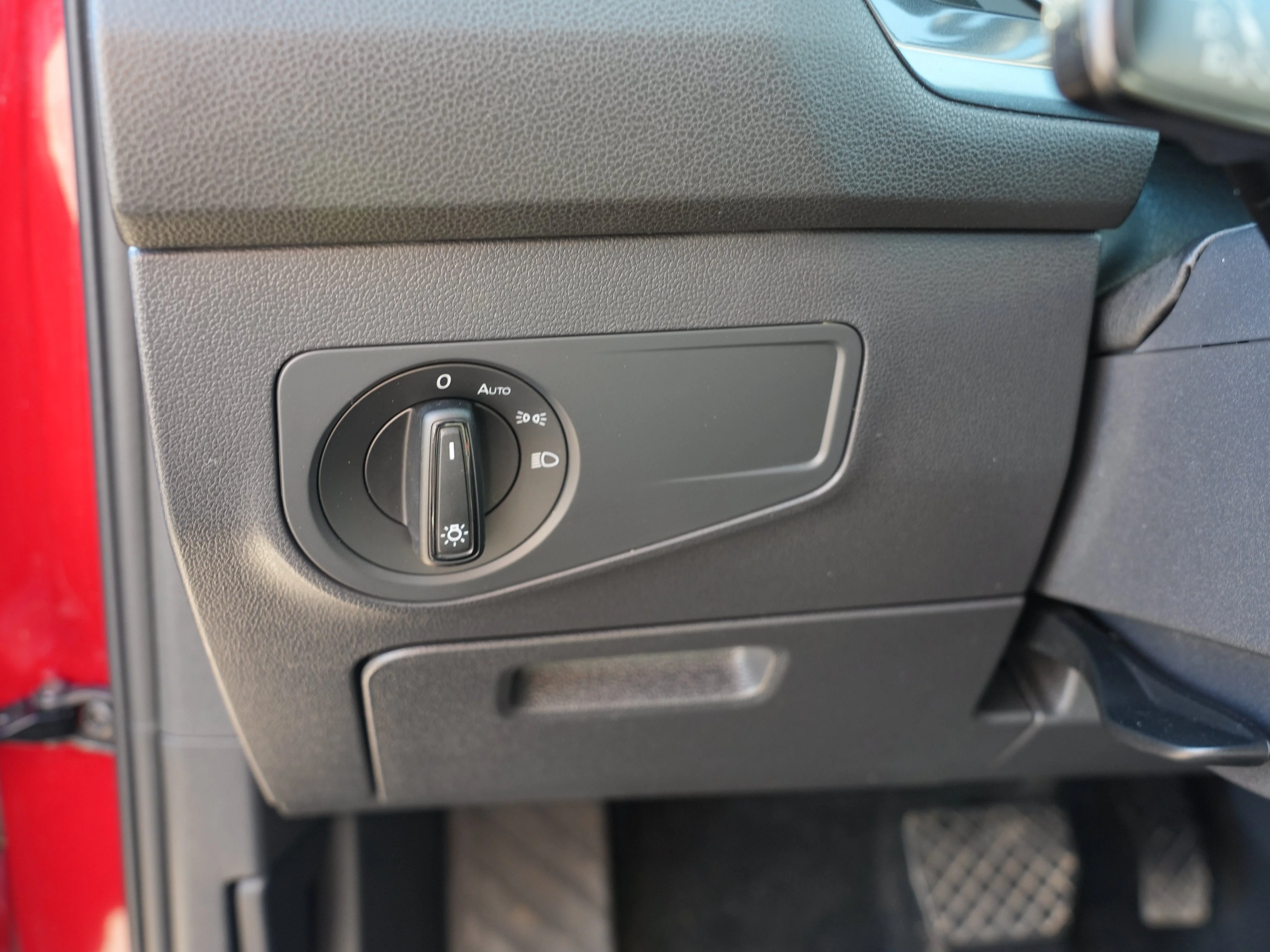 Used 2018 Cardinal Red Metallic Volkswagen S image 17