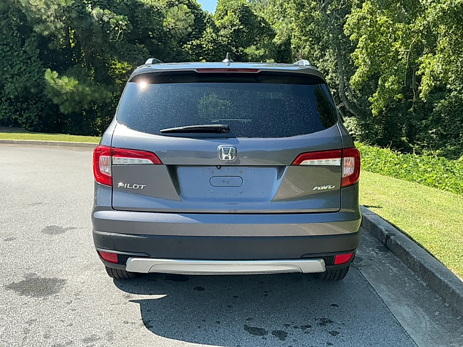 Used 2021 Crystal Black Pearl Honda AWD Black Edition image 19