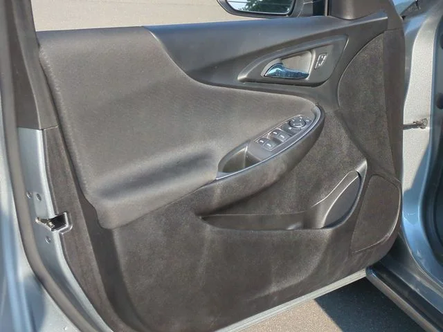 Used 2024 Gray Chevrolet LT image 19