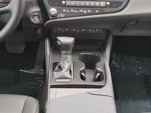 Certified Used 2025 EMINENT WHITE PEARL Lexus 350 image 18