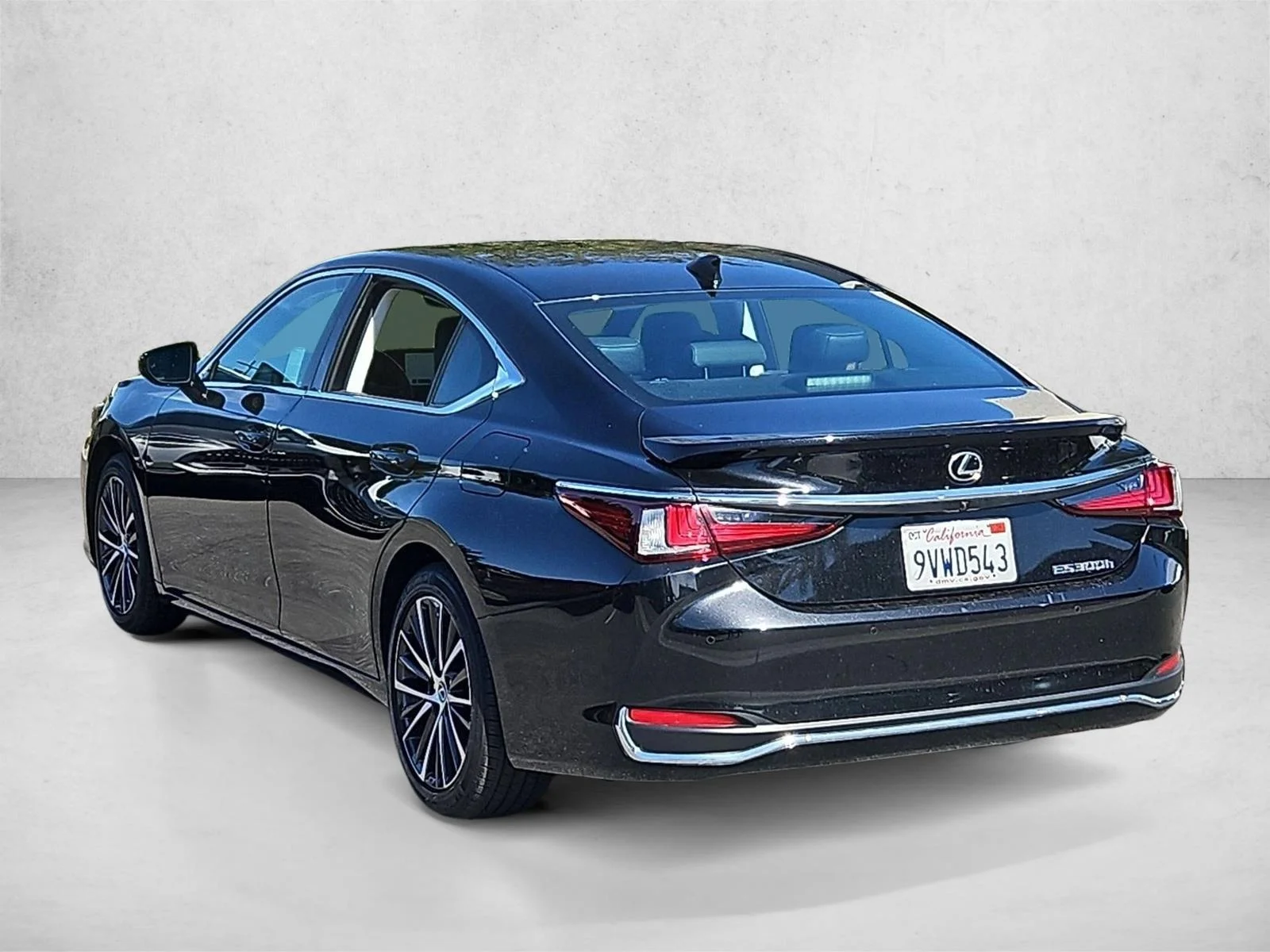 Certified Used 2025 Caviar Lexus ES 300h image 7