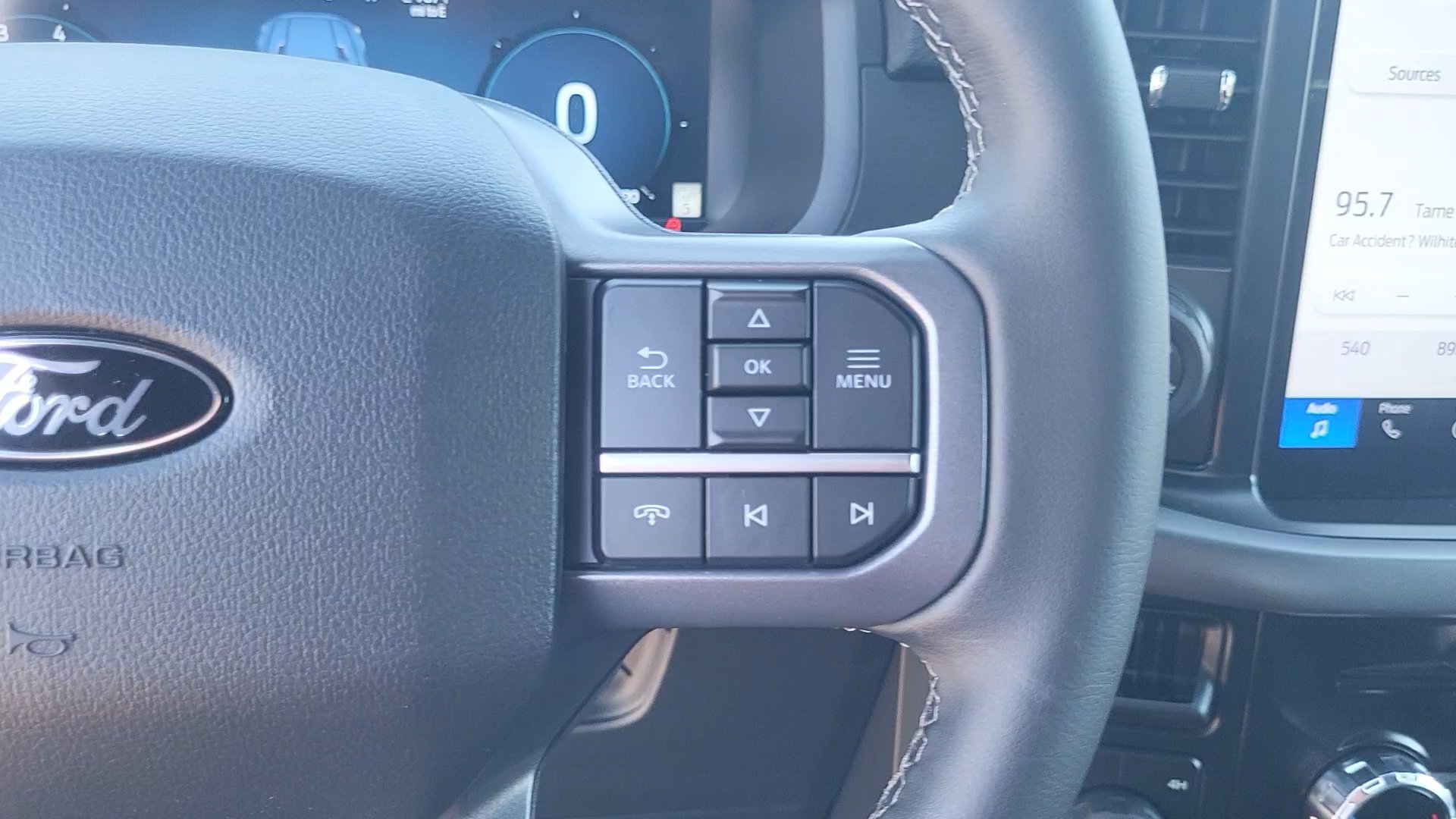 New 2026 Oxford White Ford XLT image 17