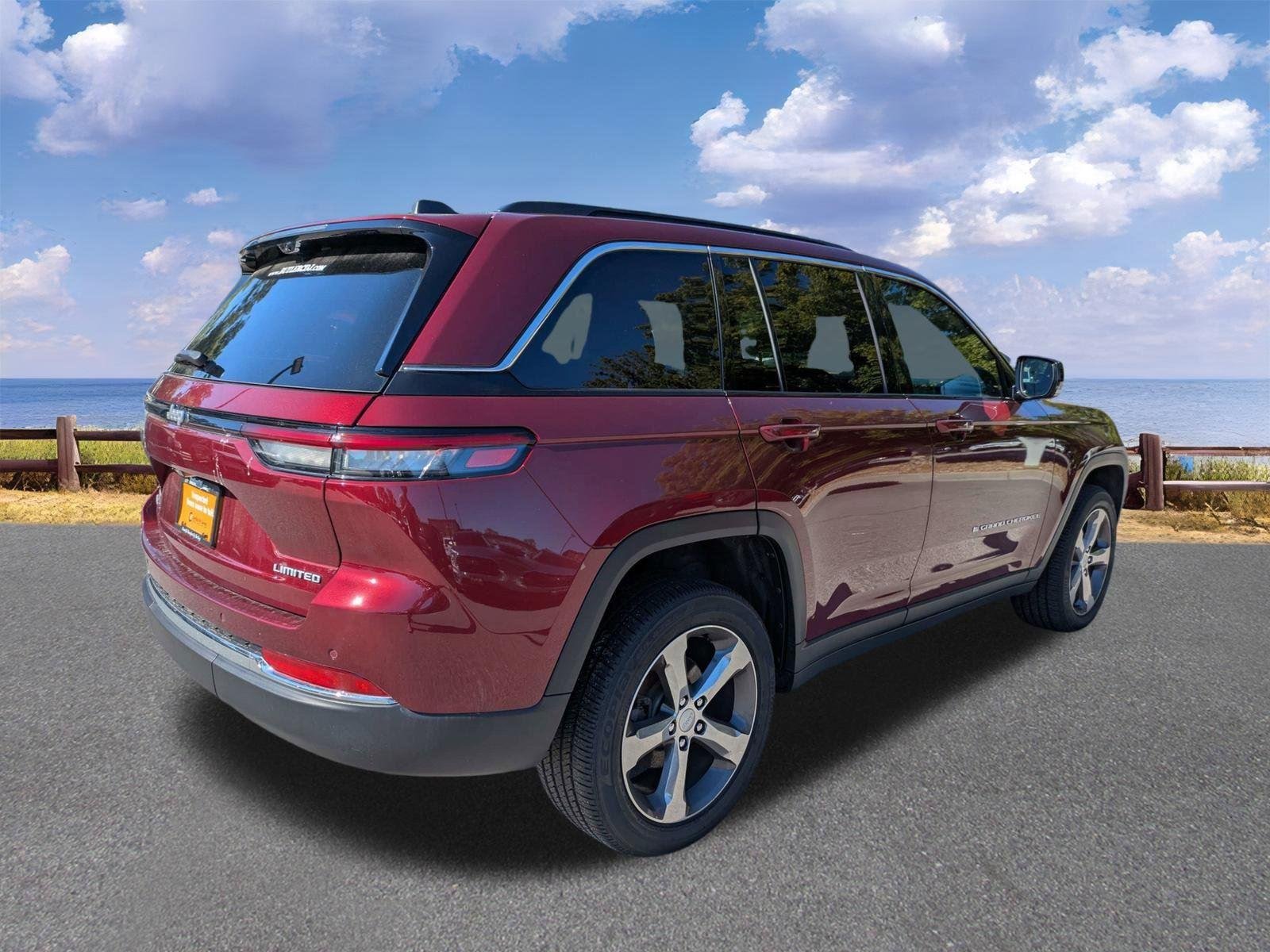 Used 2025 Velvet Red Pearlcoat Jeep Limited image 8