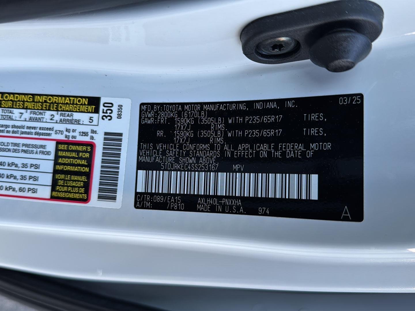 Certified Used 2025 Wind Chill Pearl Toyota XLE 7-Passenger image 37