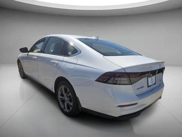Certified Used 2023 Platinum White Pearl Honda 1.5T EX BD image 3