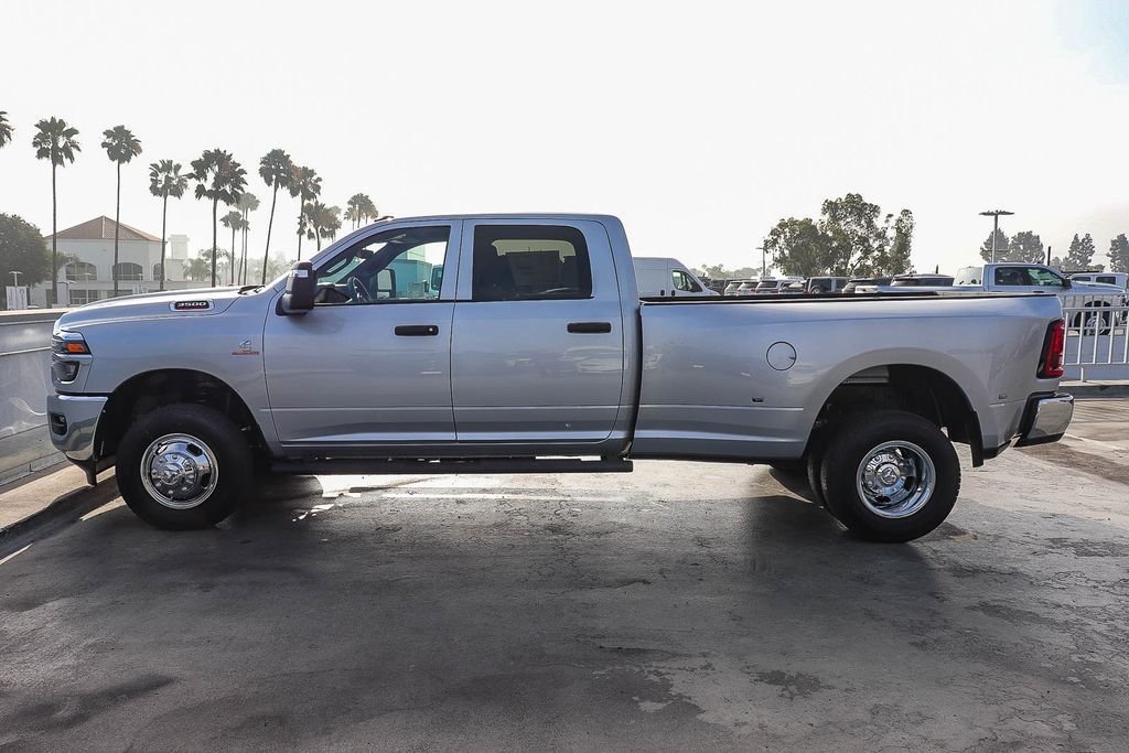 New 2026 Silver Ram Tradesman image 14