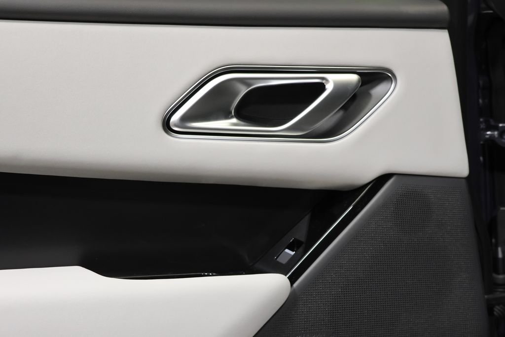 New 2026 Varesine Blue Land Rover Belgravia Edition image 32