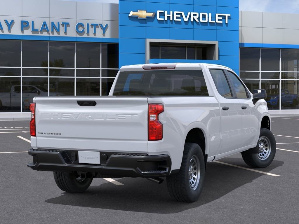 New 2026 Summit White Chevrolet WT image 4