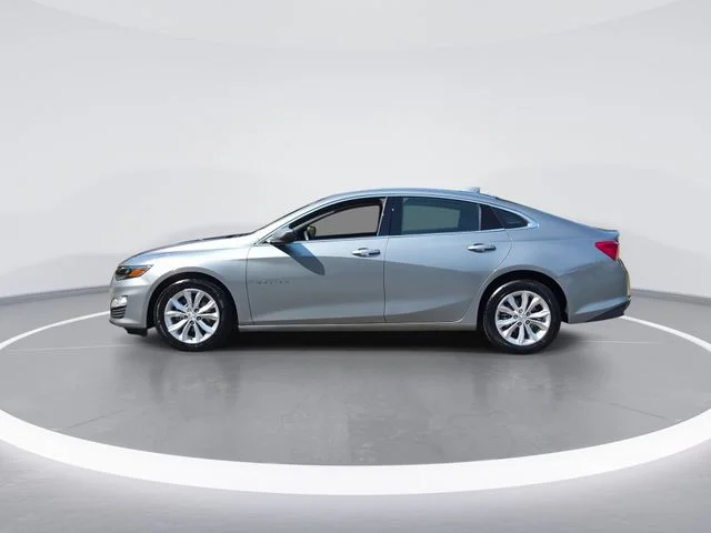 Used 2025 Gray Chevrolet LT image 5