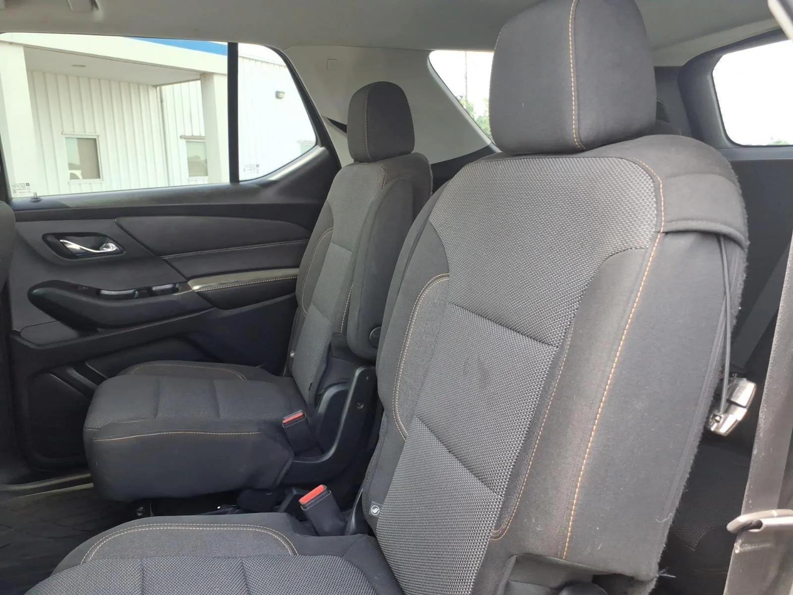 Used 2020 GRAPHITE METALLIC Chevrolet LT Cloth image 13