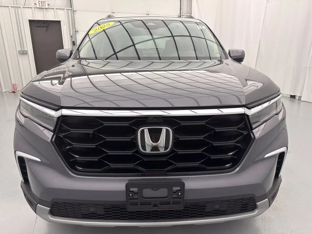 Used 2025 Gray Honda Elite image 2