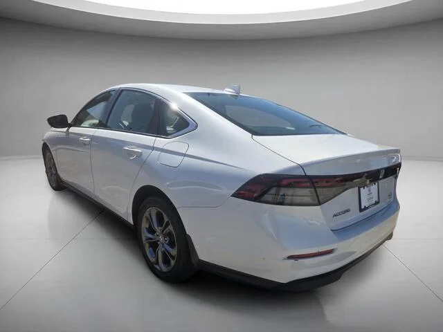 Certified Used 2023 Platinum White Pearl Honda EX image 3