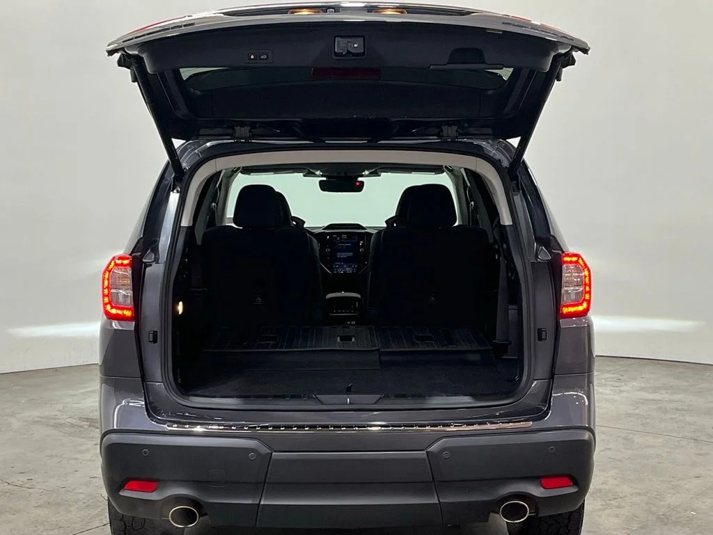Used 2023 Gray Subaru Onyx Edition image 12