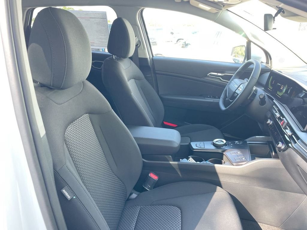 Used 2026 White Kia S image 50