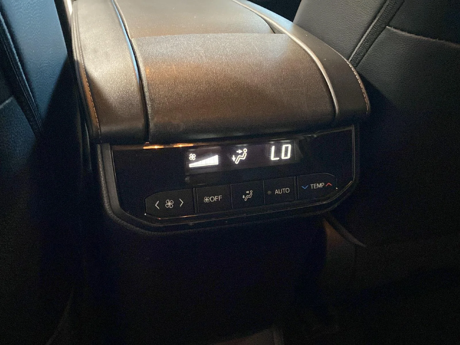 Used 2022 Celestial Silver Metallic Toyota XLE image 23