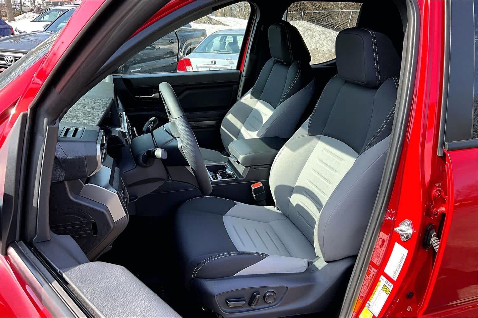 2025 Toyota Tacoma TRD Off Road - Photo 9