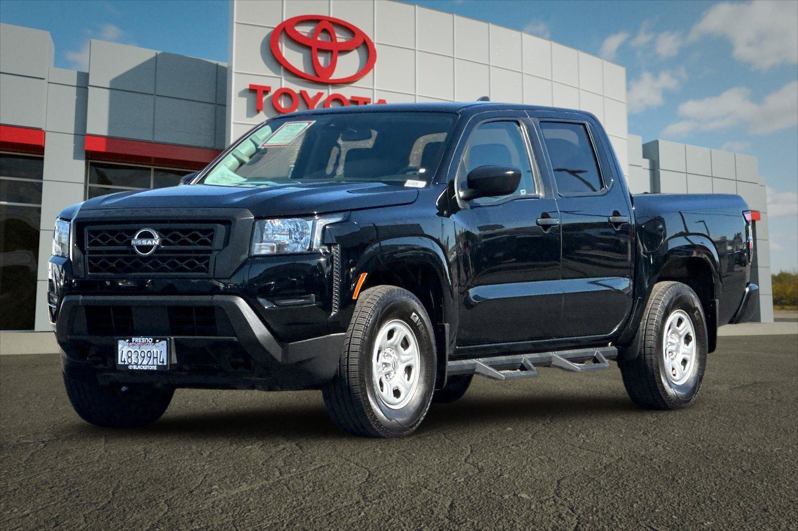 Used 2022 Super Black Nissan S image 7