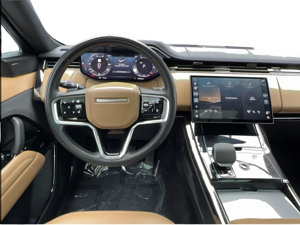 Used 2024 Blue Land Rover SE image 34