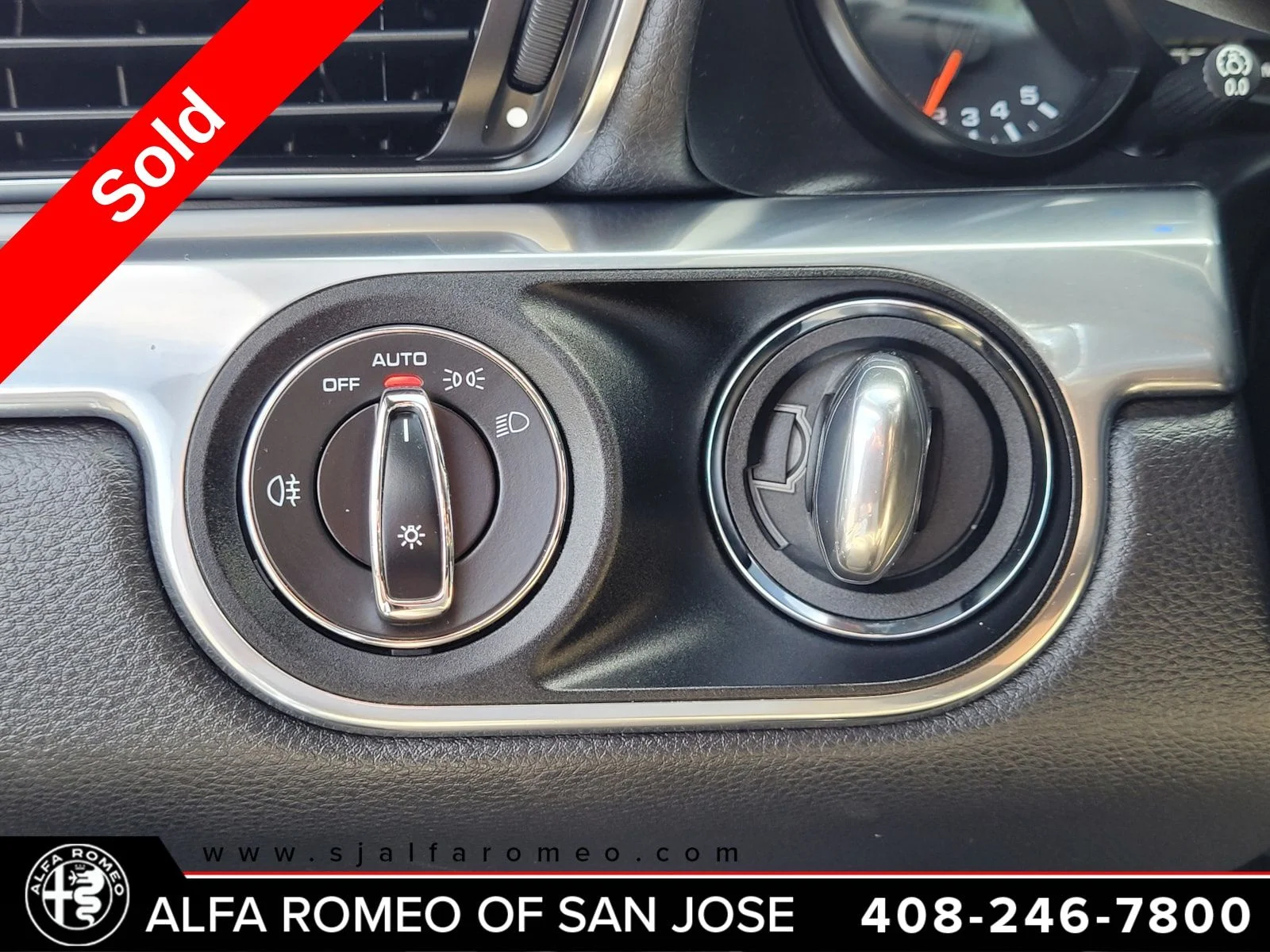 Used 2014 Silver Porsche Carrera S image 12