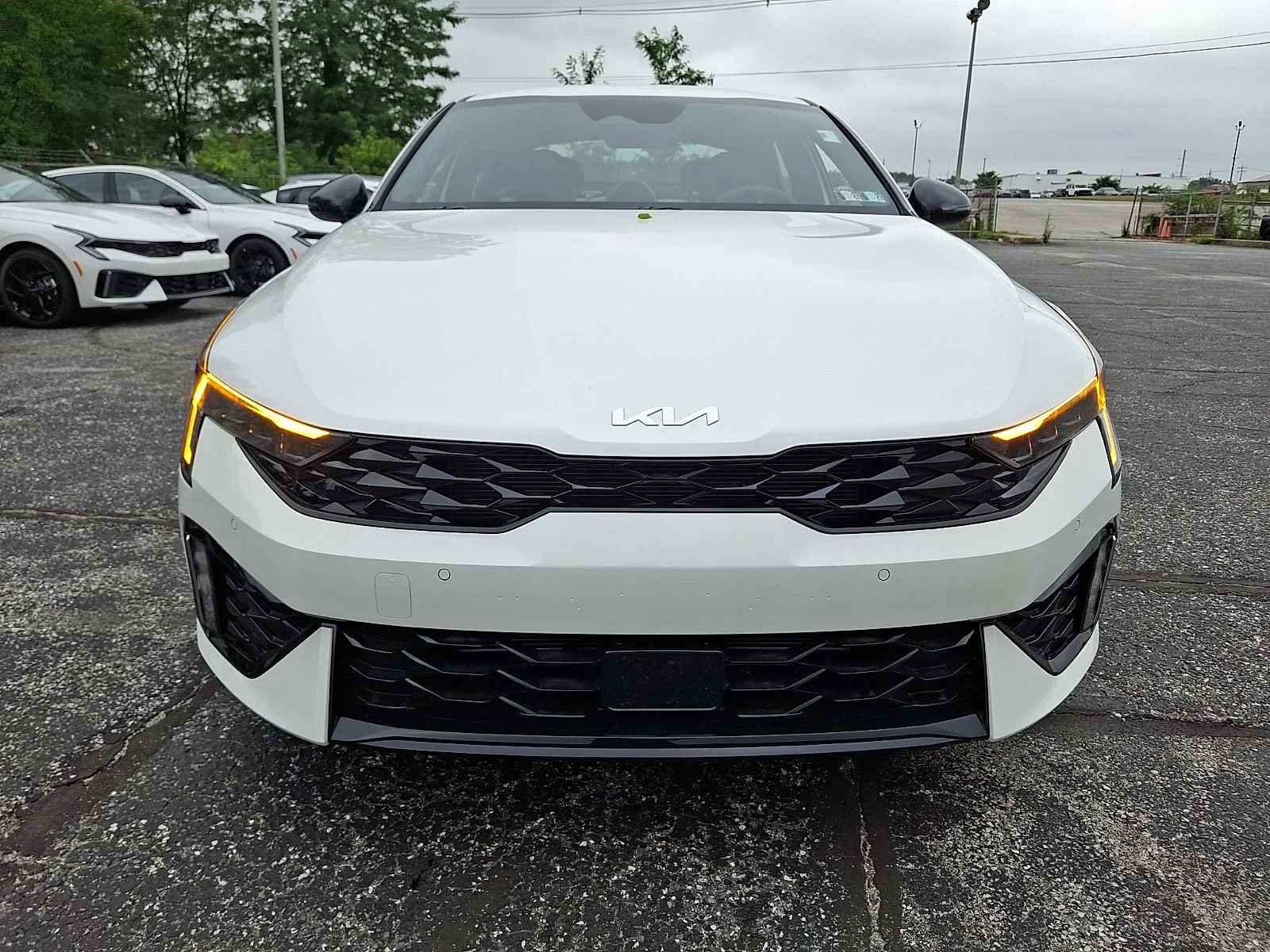 New 2026 White Kia GT-Line image 3