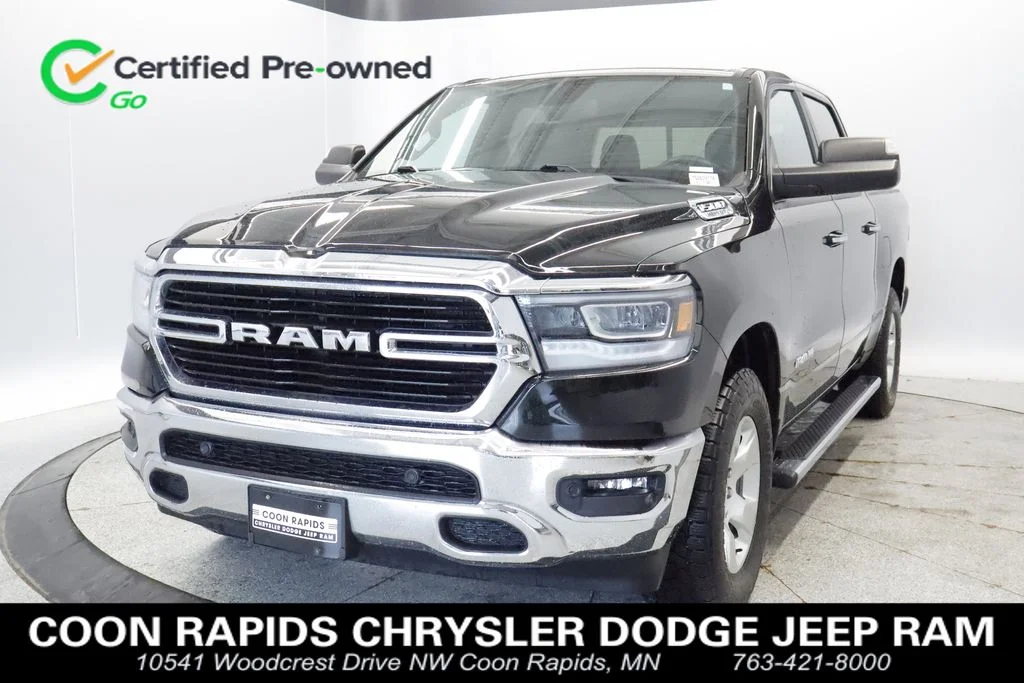 2019 RAM 1500 Big Horn/Lone Star 4x4 Crew Cab 5'7's photo