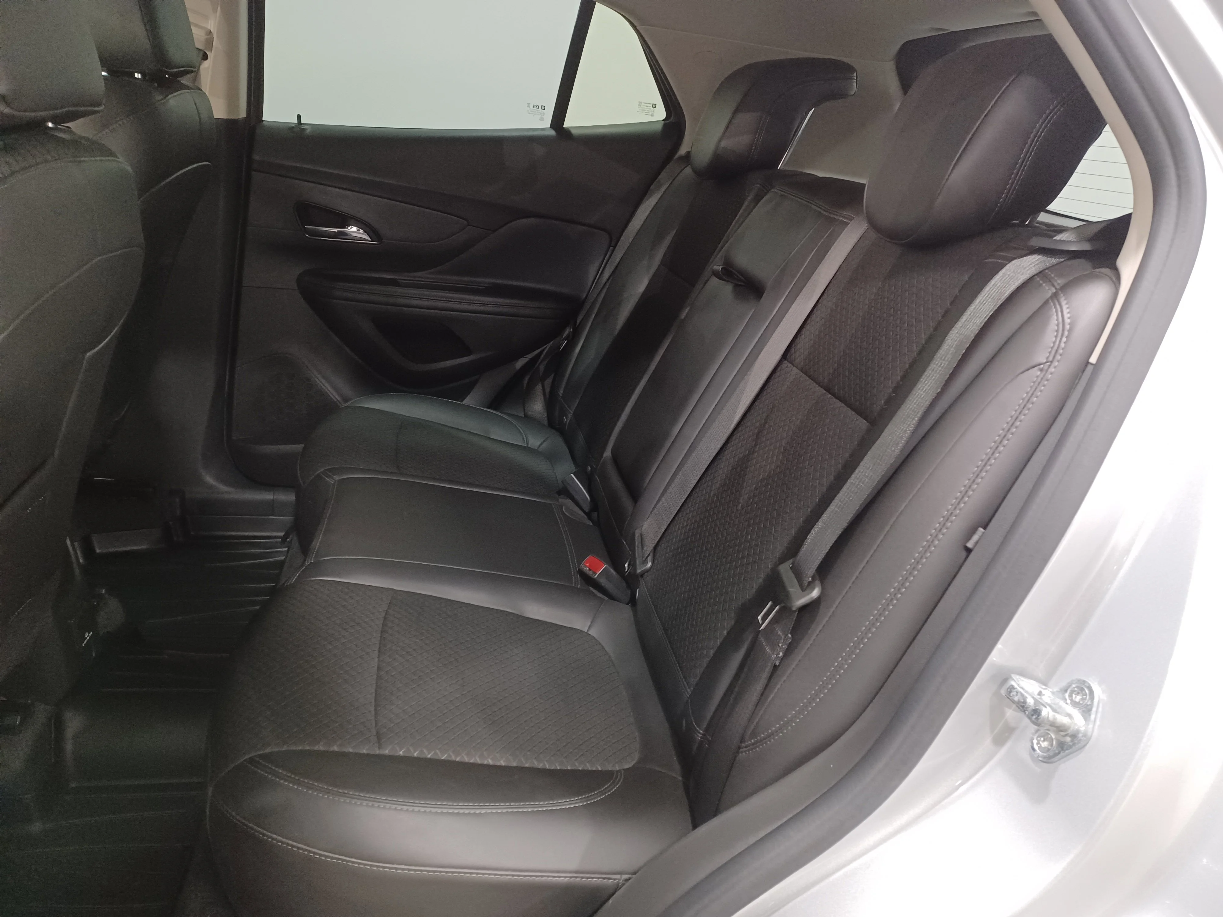 Certified Used 2021 Quicksilver Metallic Buick Preferred*Remote Start | Blind Spot Detection | Park Assist | Roof Rails image 10