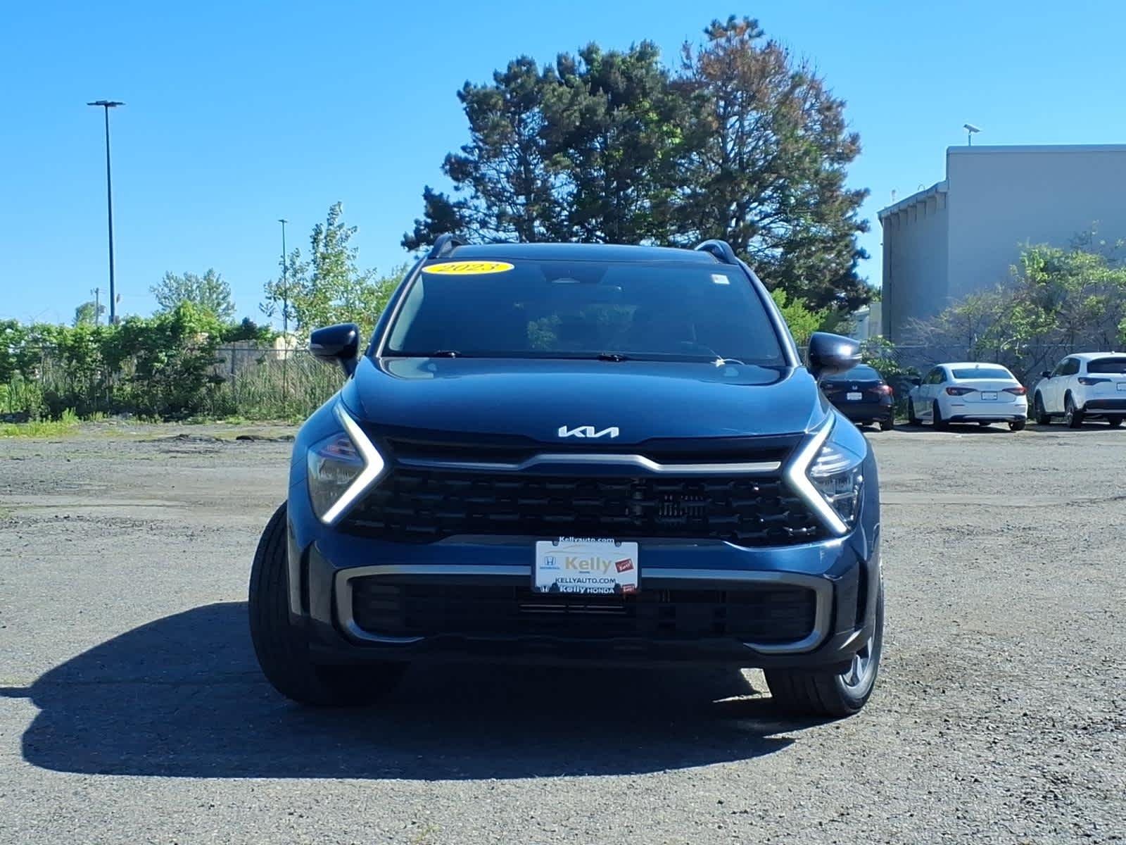 Used 2023 Vesta Blue Kia X-Line image 2