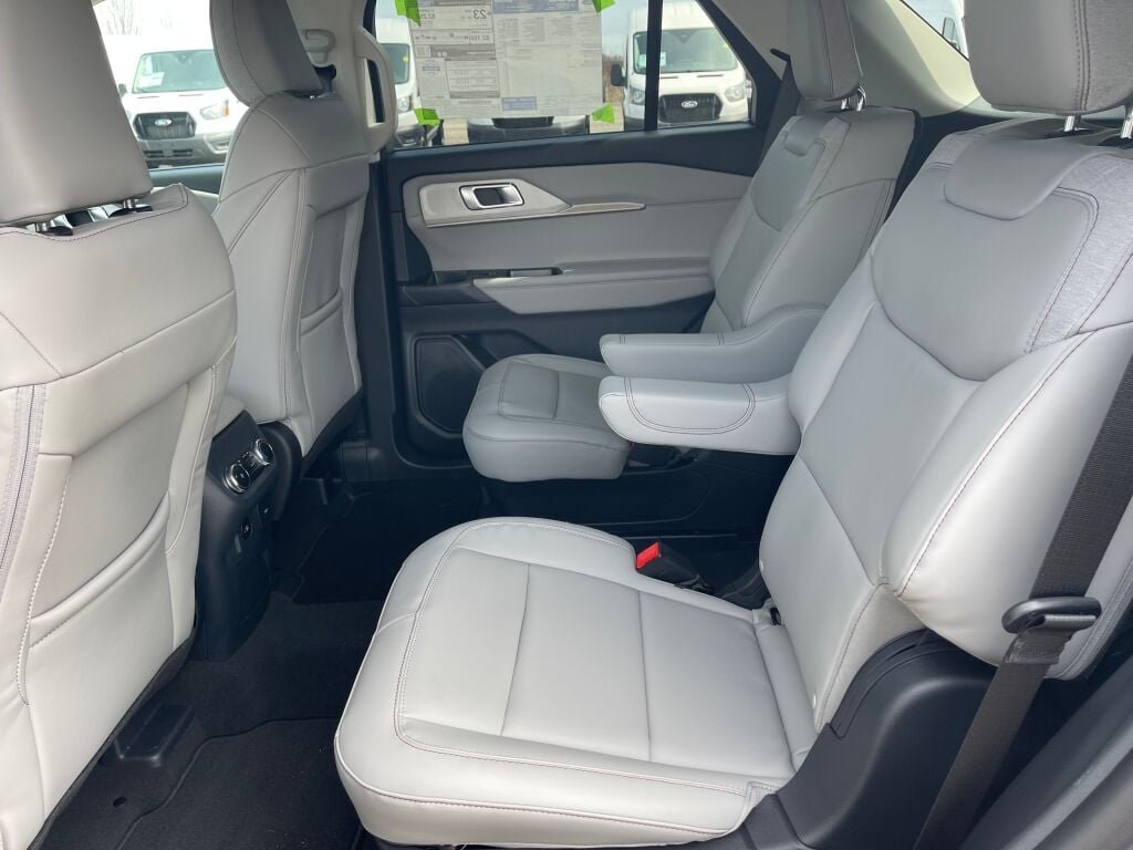 New 2026 Carbonized Gray Metallic Ford Active w/200A Pkg image 21