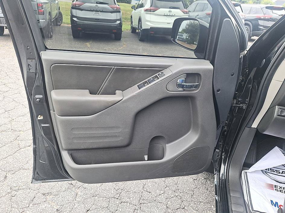 Certified Used 2020 Magnetic Black Pearl Nissan PRO-4X image 9