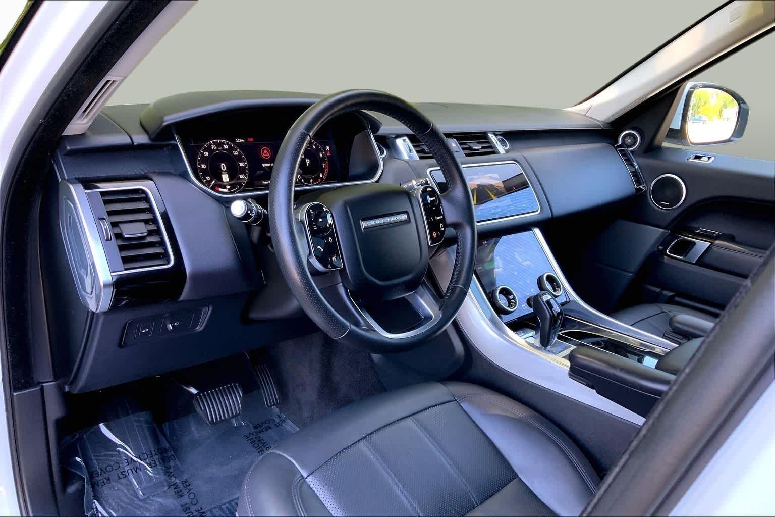Used 2018 Fuji White Land Rover HSE image 17