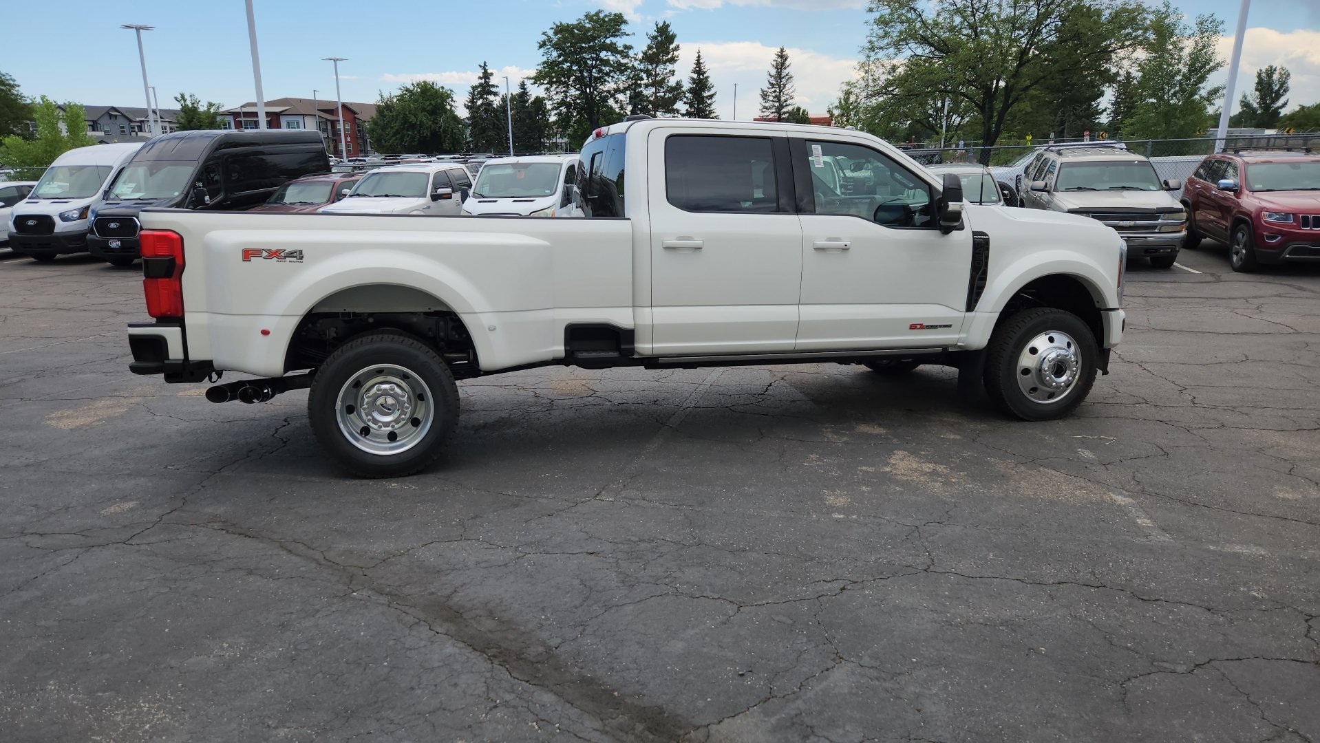 New 2026 Star White Metallic Tri-Coat Ford Platinum image 7